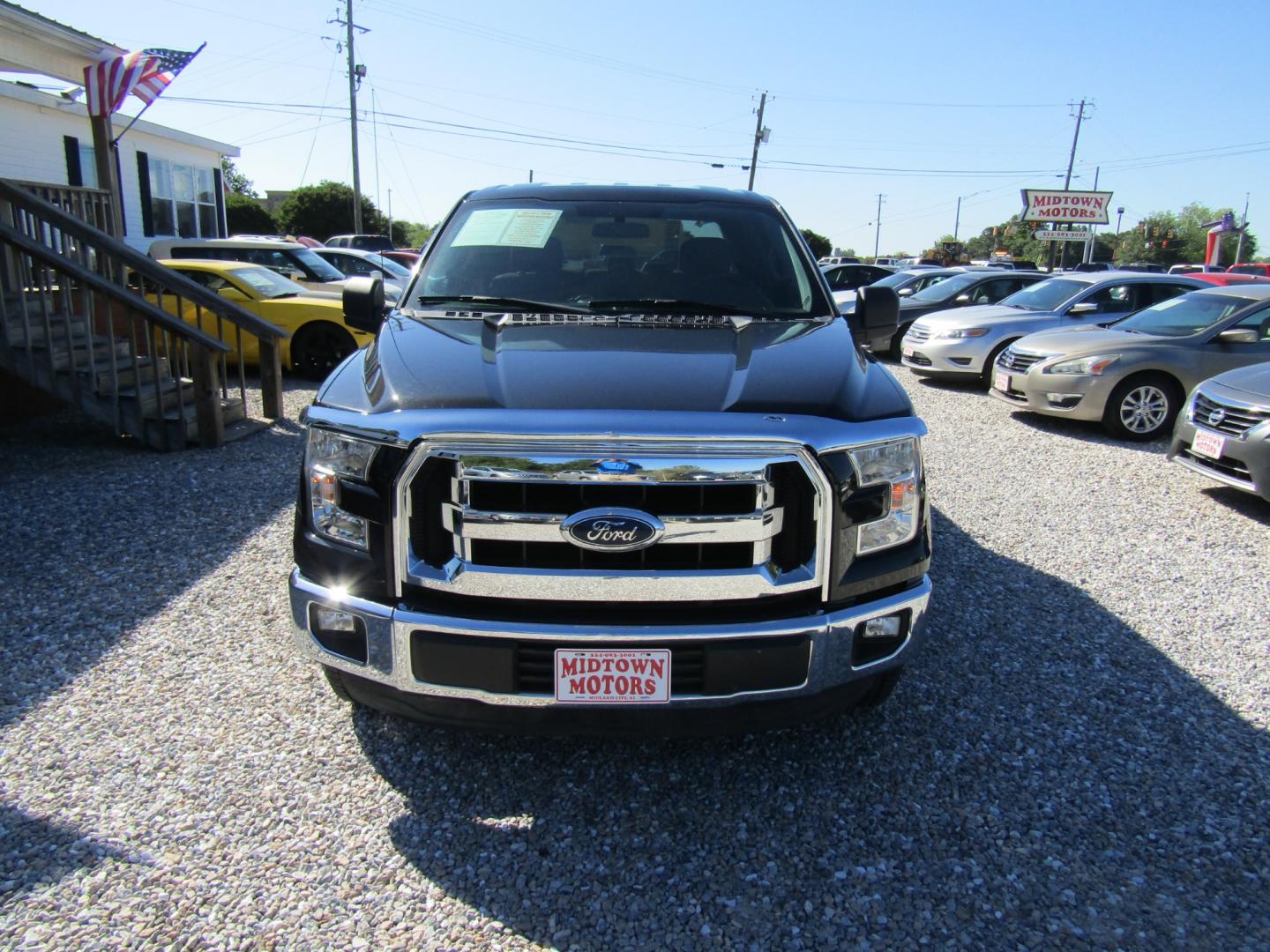 2015 Black /Gray Ford F-150 King-Ranch SuperCrew 5.5-ft. Bed 2WD (1FTEW1CF3FK) with an 5.0L V8 engine, Automatic transmission, located at 15016 S Hwy 231, Midland City, AL, 36350, (334) 983-3001, 31.306210, -85.495277 - Photo#1